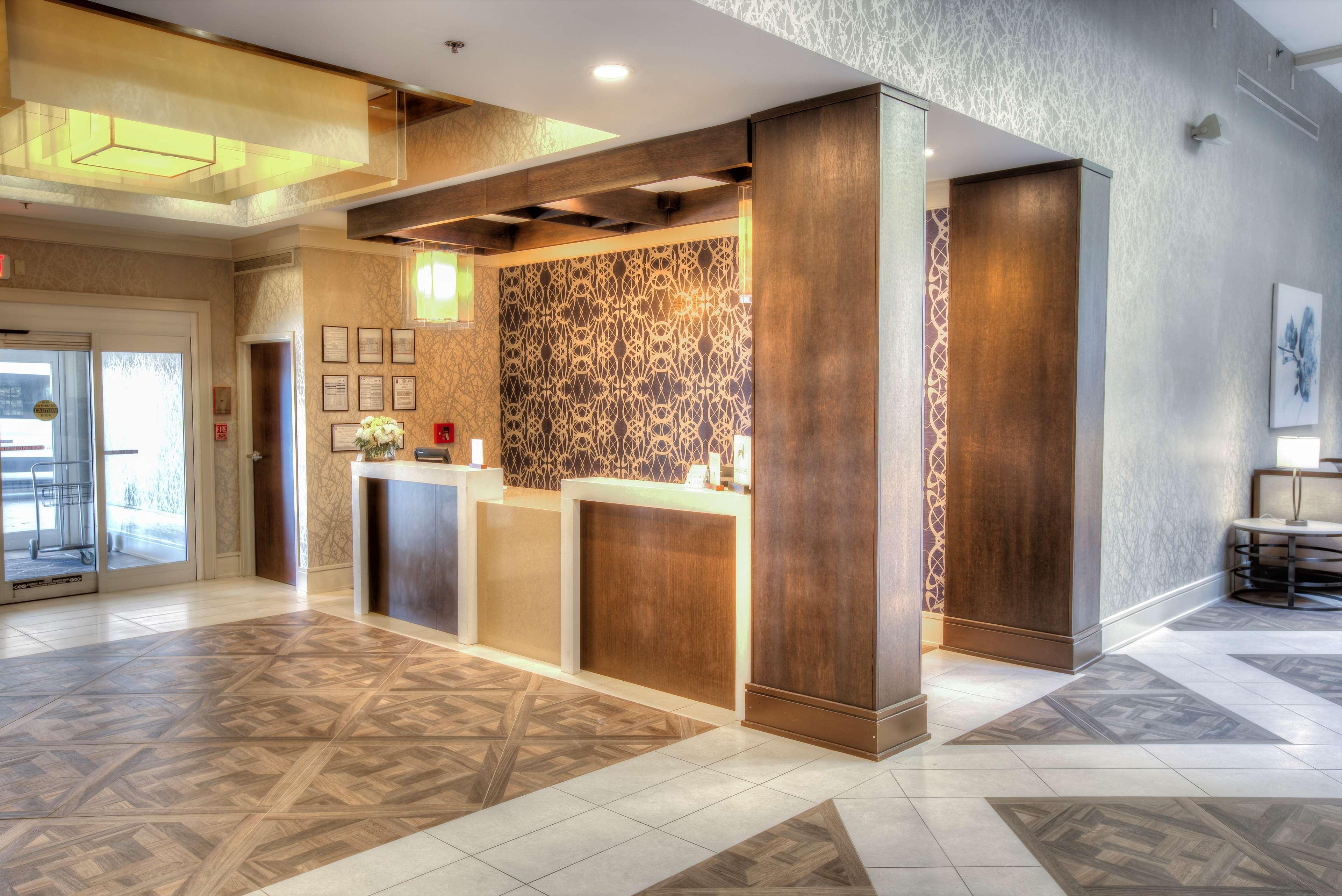 Doubletree Suites By Hilton At The Battery Atlanta Смирна Экстерьер фото