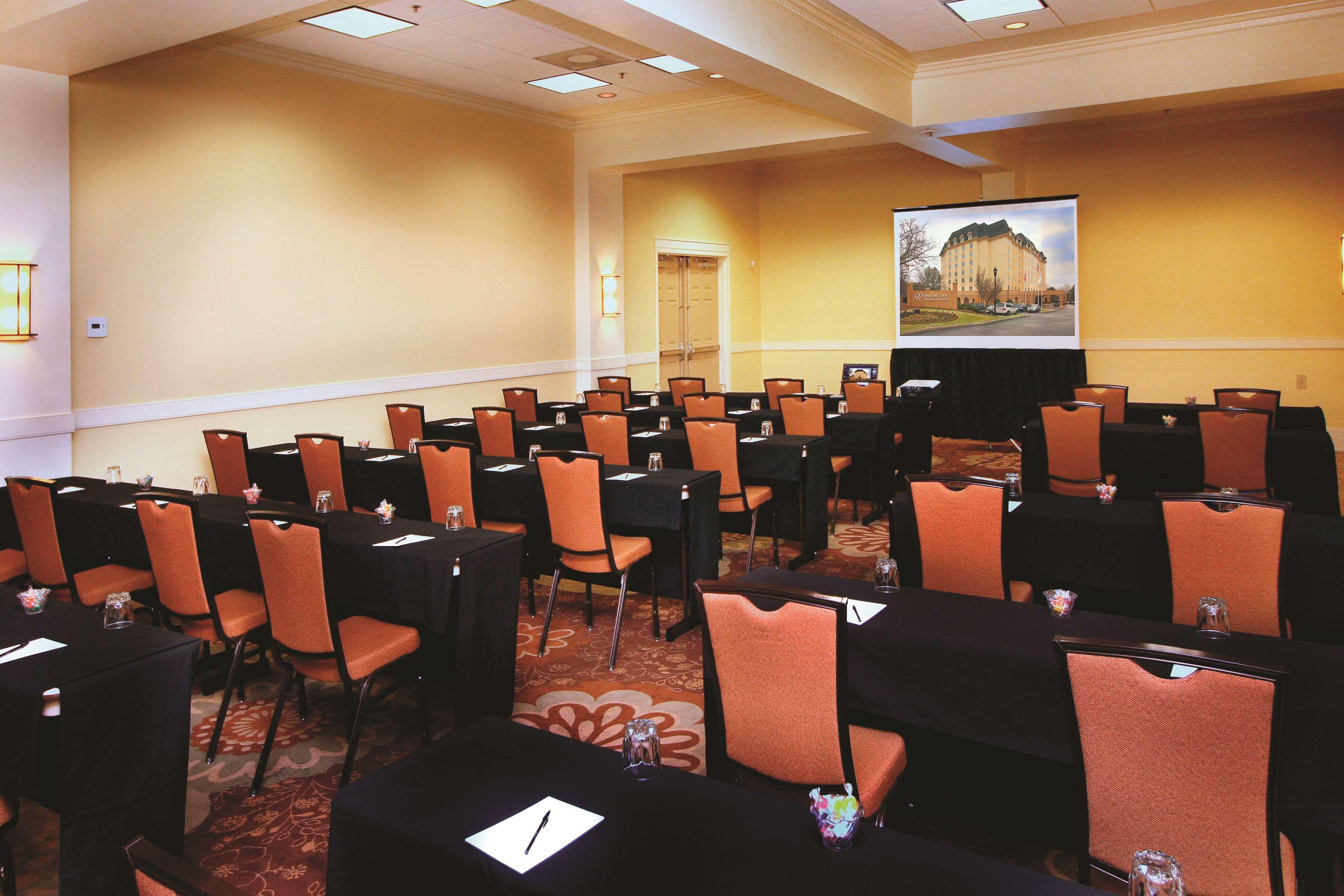 Doubletree Suites By Hilton At The Battery Atlanta Смирна Экстерьер фото