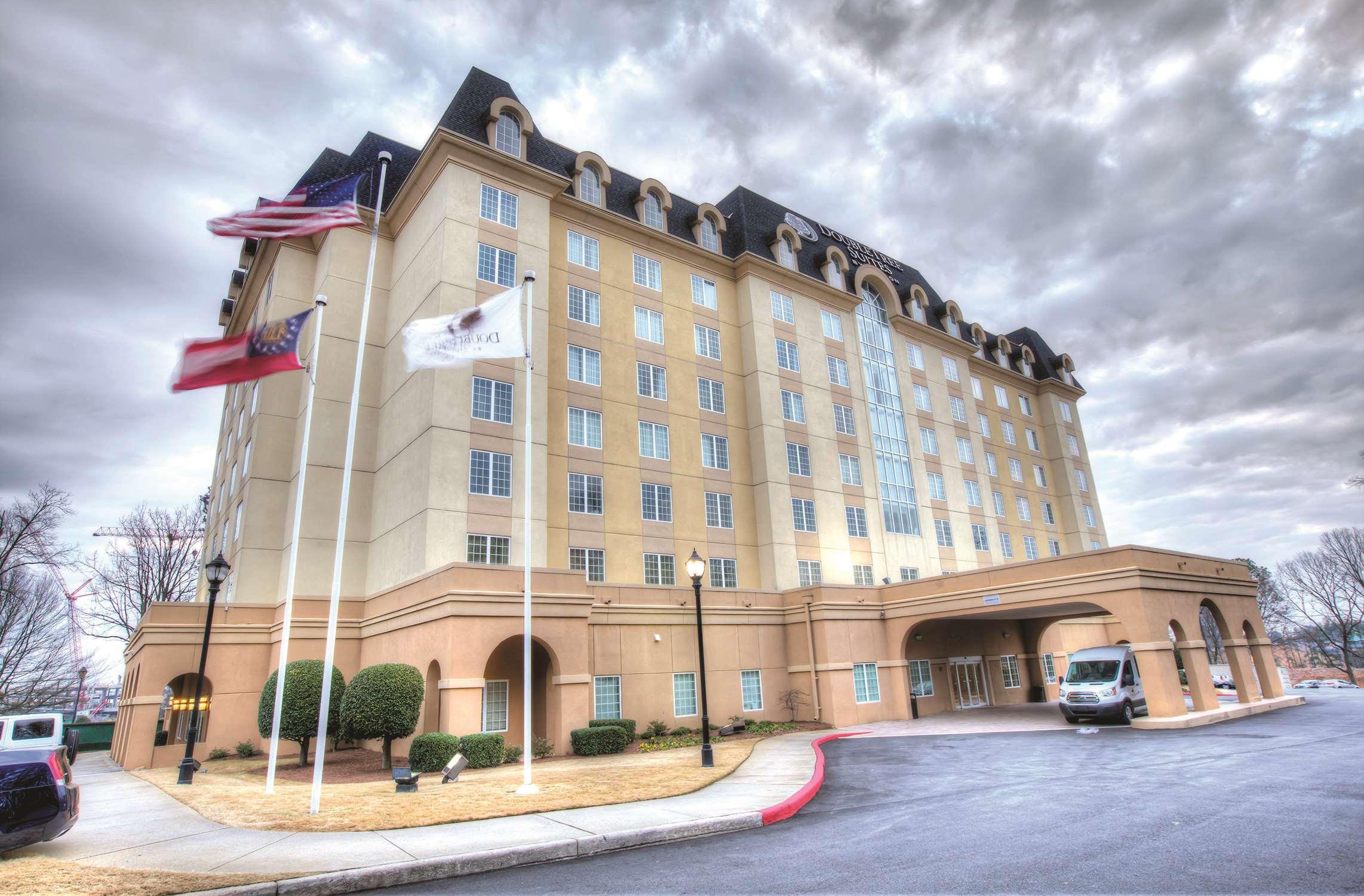 Doubletree Suites By Hilton At The Battery Atlanta Смирна Экстерьер фото