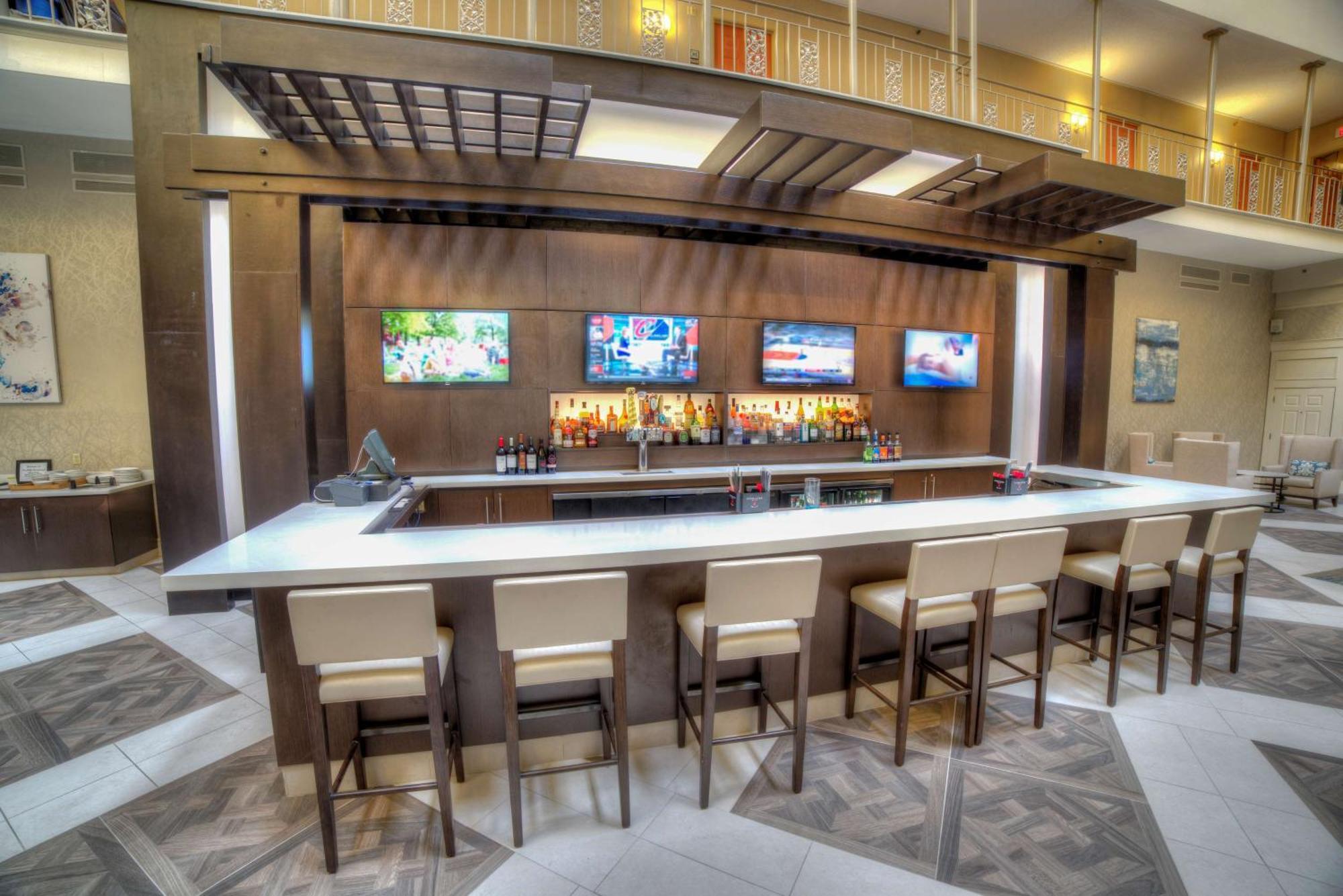 Doubletree Suites By Hilton At The Battery Atlanta Смирна Экстерьер фото